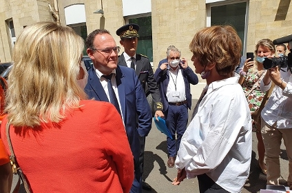 Pénurie de personnels : Damien Abad promet des mesures d’urgence