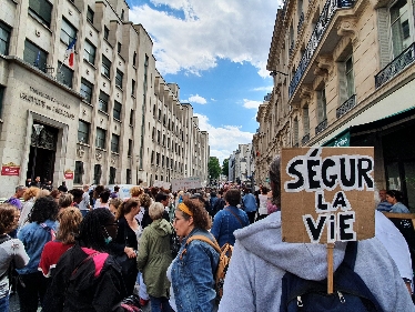 Nouvel appel à la grève de collectifs de travailleurs sociaux pour le 29 novembre