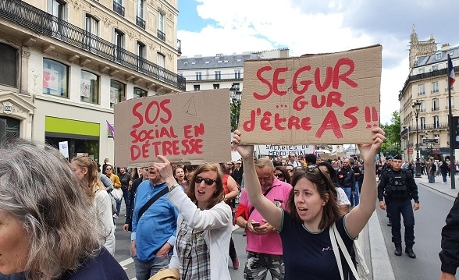 Exclus du Ségur : la commission "assistantes familiales" de FO soutient la grève du 29 novembre