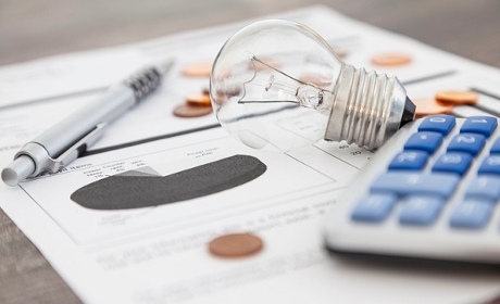 Factures d'électricités impayées : deux dispositifs avant la coupure