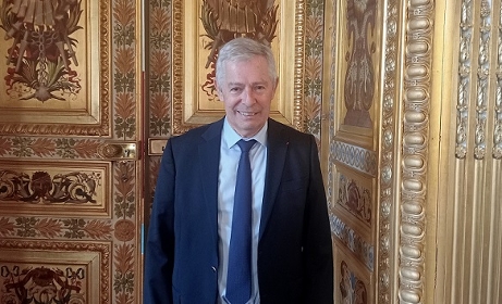 Grand âge et protection de l'enfance : les passions du sénateur Bernard Bonne