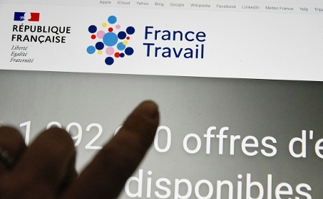 France travail lance sa semaine des métiers du soin et de l'accompagnement