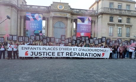 Le jour où d’anciens enfants placés se sont manifestés