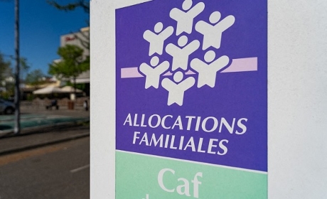 Prestations familiales, RSA, AAH… : les revalorisations du 1er avril