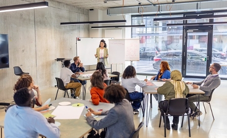 Réforme des diplômes : quel avenir pour les écoles de travail social ?