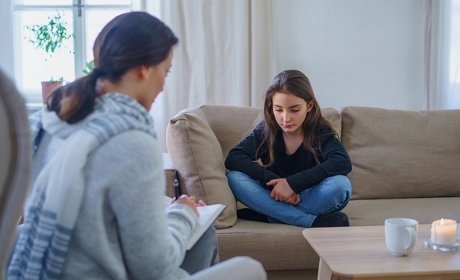 [Dossier juridique] Protection de l'enfance : qu'implique la fin du PEAD ?