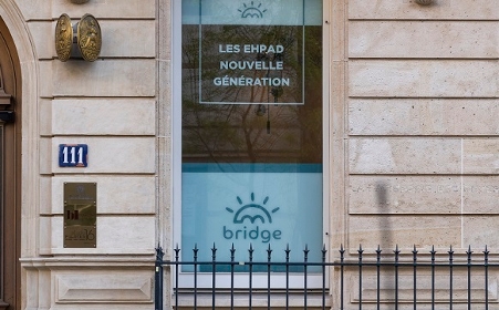 Ehpad : la Cour des comptes étrille la gestion du groupe Bridge