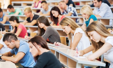 Réforme des diplômes de travail social : la consultation est close