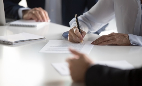 Accords collectifs du secteur social et médico-social : les arrêtés parus cet été