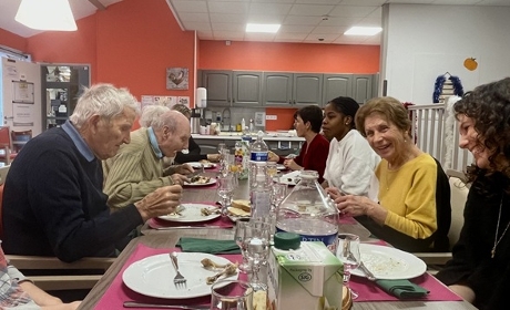 À Bergerac, un Ehpad pionnier multiplie les services pour soutenir les aidants