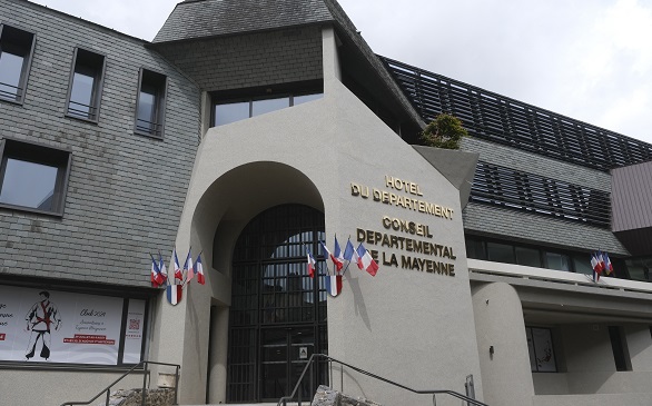 PLF 2026 : au moins 4,6 milliards d'euros d'efforts demandés aux collectivités