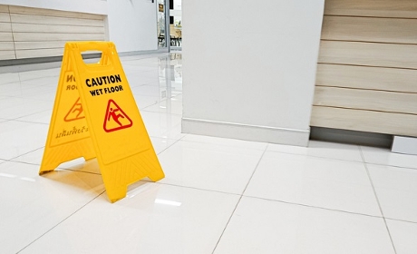 Prévention des chutes au travail : une aide pour les petites structures