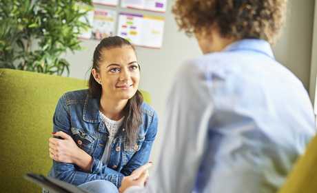 PLF 2026 : des crédits pour le service civique et le mentorat des jeunes