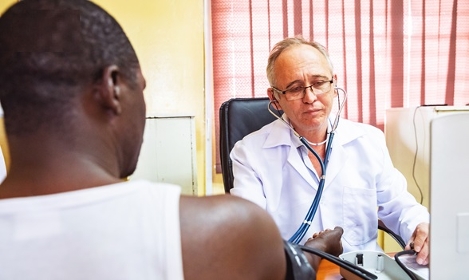 Refus de soins : les professionnels du social et du médico-social appelés à témoigner