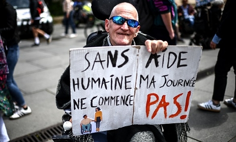 Le Collectif handicaps déconstruit cinq idées reçues sur la solidarité
