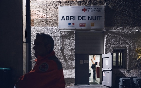 Des centres d'hébergement social de moins en moins encadrés