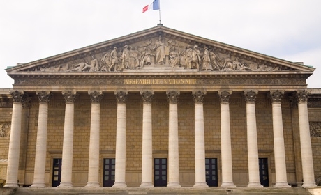 PLFSS 2026&nbsp;: les députés votent une contribution pouvant rapporter 1,5 Md€ à&nbsp;la branche autonomie