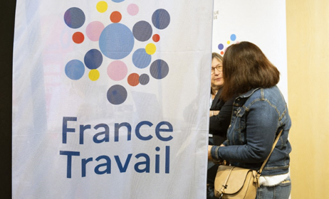 Loi plein emploi&nbsp;: le nouveau système de sanctions "n’est pas sans écueil"