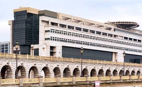 Les choix budgétaires ignorent la transition démographique, selon la Cour des comptes