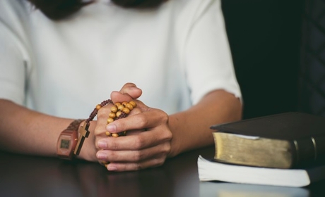 Laïcité&nbsp;: quelles règles encadrent la pratique religieuse des mineurs suivis par la PJJ&nbsp;?