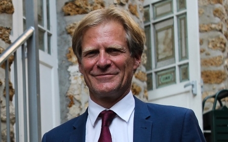 Face aux menaces pesant sur les associations, la FAS appelle à voter le budget de l'État