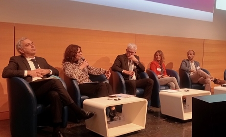 Politiques sociales&nbsp;: face à un État défaillant, le bloc communal de plus en plus présent