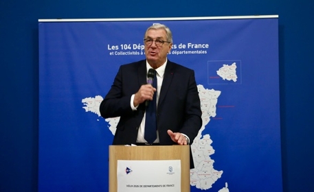 Dépenses sociales&nbsp;: les départements expriment leur colère contre l'État