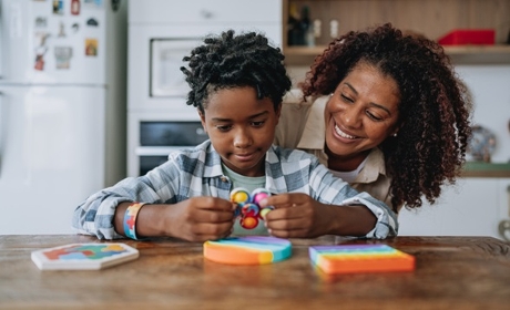Handicap&nbsp;: la "guidance parentale" intégrée au parcours des enfants porteurs de TND