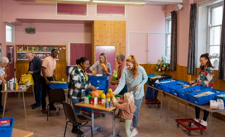 Un guide pour accompagner l'évaluation des contrats locaux des solidarités