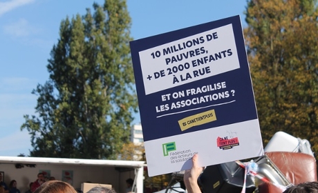 [Long format] Les associations au bord de l'asphyxie financière