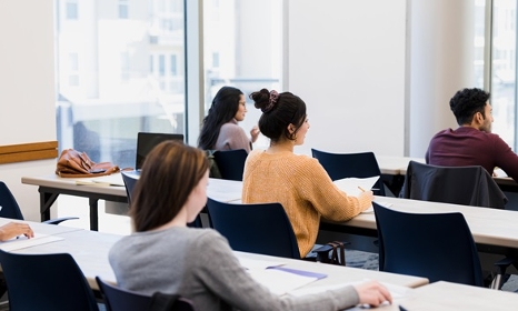 Diplômes de travail social&nbsp;: les&nbsp;sessions&nbsp;de certification via la VAE réorganisées
