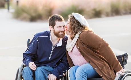 Handicap et sexualité&nbsp;: le plan du gouvernement maintient le statu quo sur l'assistance sexuelle