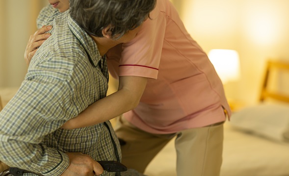 Sinistralité dans le médico-social&nbsp;: les pistes de l’Igas pour réduire les risques professionnels