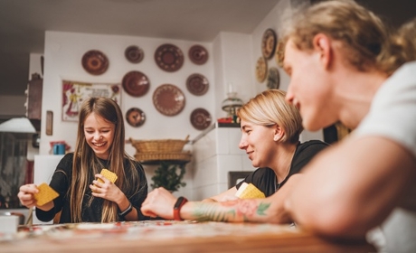 Allocations familiales&nbsp;: la majoration interviendra désormais plus tardivement