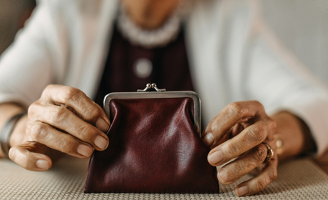 En passant à la retraite, les chômeurs voient leur niveau de vie augmenter