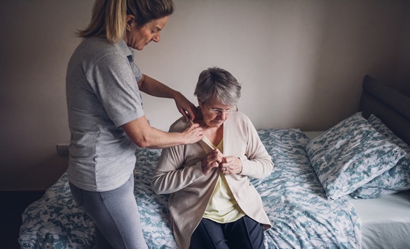 Aide à domicile&nbsp;: l'État refuse à nouveau d'agréer un avenant salarial