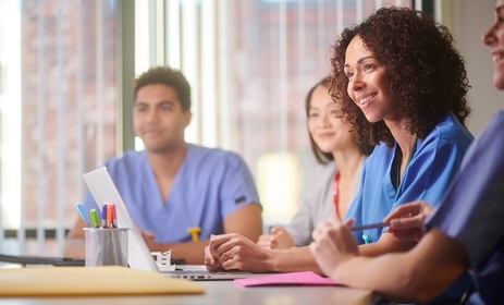 Fonction publique hospitalière : huit nouvelles thématiques de formation pour 2026