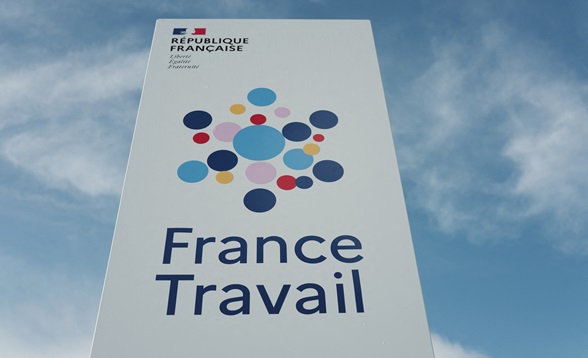 Assurance chômage&nbsp;: nouvelles règles d'inscription à France Travail pour les étrangers