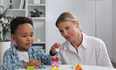 Troubles du neurodéveloppement&nbsp;: l’Anap suggère de simplifier le cadre national des PCO
