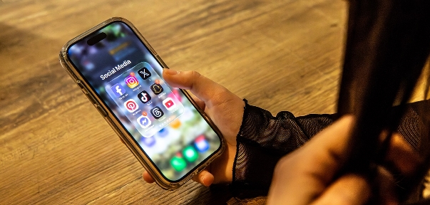 Les réseaux sociaux : une ressource pour les étudiants en&nbsp;travail social