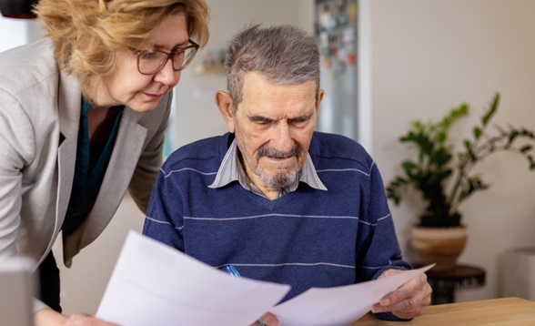 Services tutélaires&nbsp;: des réductions d'effectifs pour atteindre un objectif "d'efficience"
