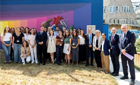 Santé des enfants de l'ASE&nbsp;: Emmanuel Macron promet sept nouveaux centres Asterya