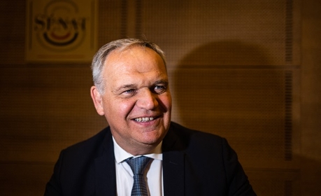 Défenseur des droits&nbsp;: les associations opposées à la possible nomination de François-Noël Buffet
