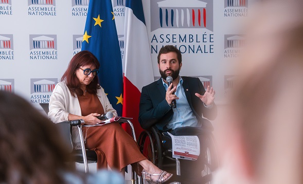 Droits des personnes handicapées&nbsp;: une proposition de loi fait écho aux annonces de la CNH