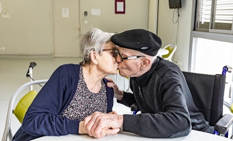 Vie intime et sexuelle&nbsp;: un cadre national prévu pour les&nbsp;ESSMS