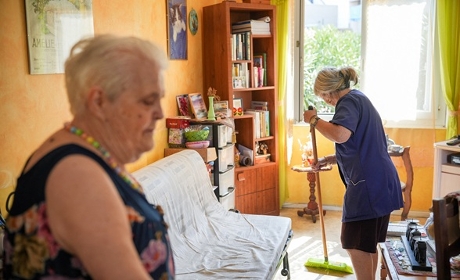[Long format] Aide à domicile&nbsp;: quel bilan après l'été&nbsp;?