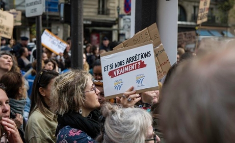 "Et si nous arrêtions vraiment&nbsp;?"&nbsp;: plus de 30&nbsp;000 signatures après la mobilisation