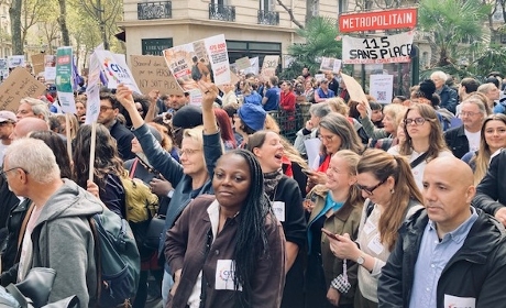Les associations de la santé et de la solidarité descendent dans la rue
