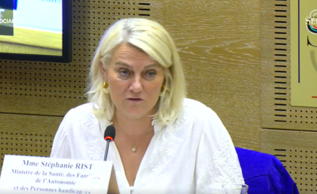 Le projet de loi de protection des enfants arrive au Sénat