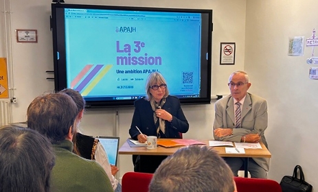 Handicap&nbsp;: l'Apajh définit une "3e voie" pour "permettre l'émancipation"